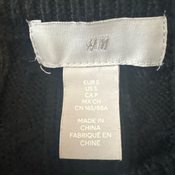 Black Cable Knit Crewneck Sweater | Size Small | Oversized Fit - Picture 6 of 8